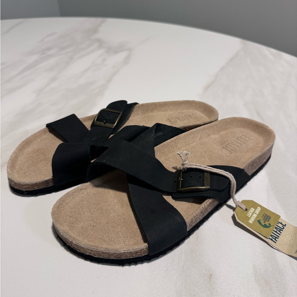 Stylish Black Cross-Strap Sandals